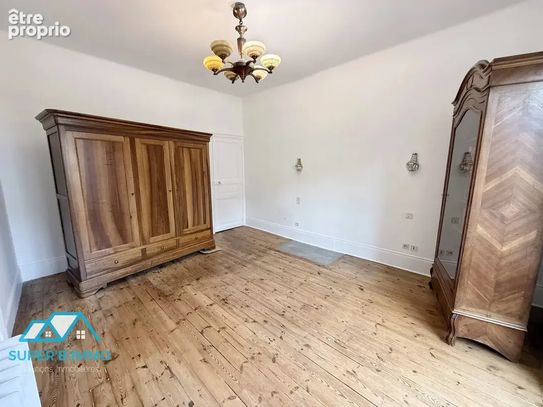 Appartement t4- 112m² - photo 5