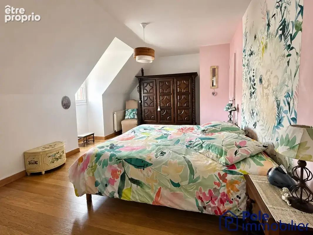 TROARN MAISON- CHAMBRE AVEC DRESSING 