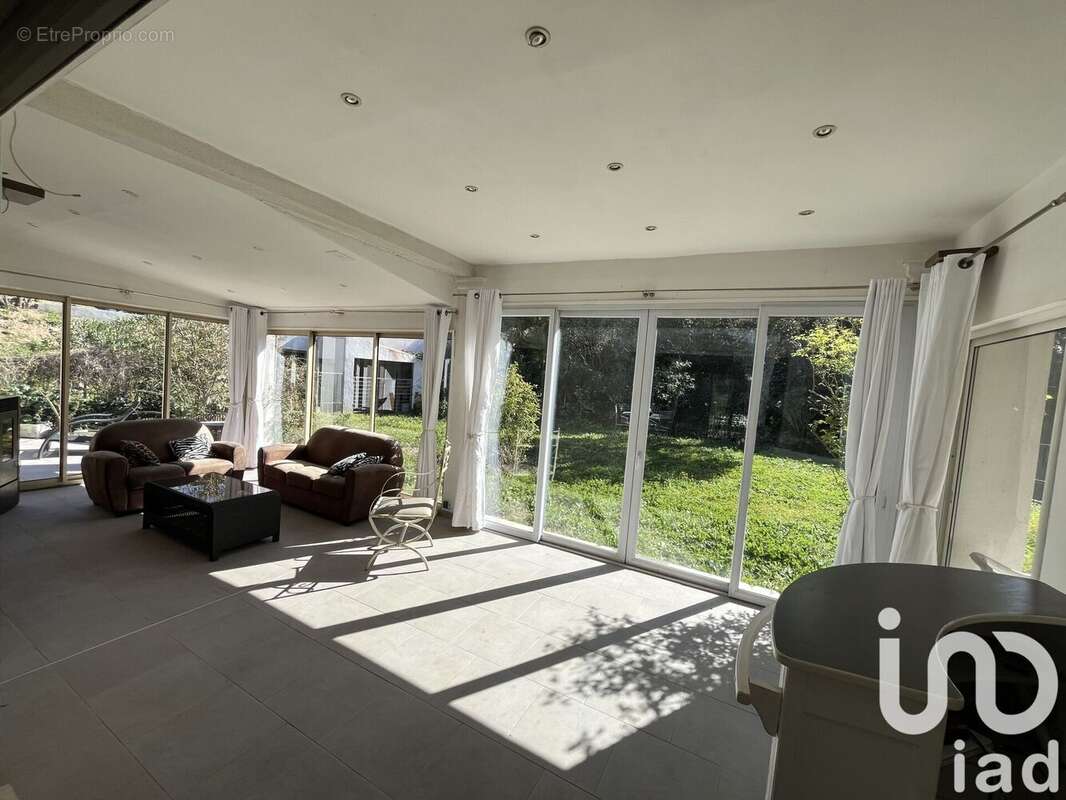 Photo 2 - Maison à PLAN-DE-LA-TOUR