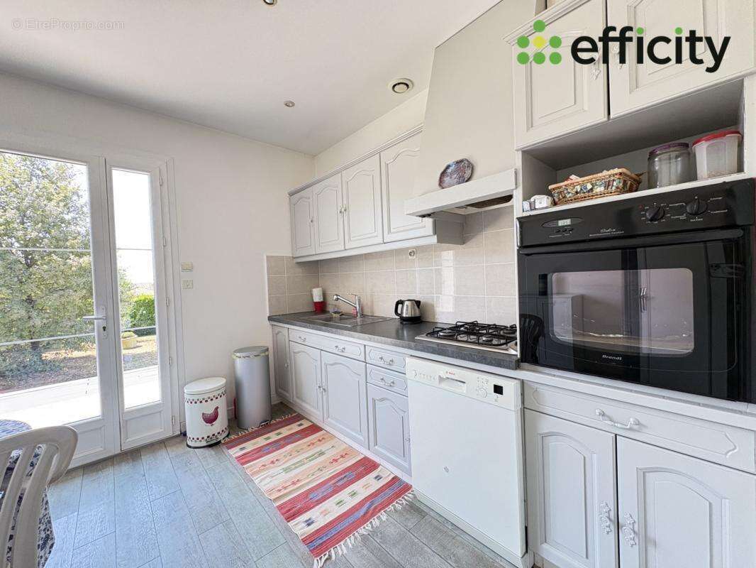 Maison 90 m² à Saint-Yrieix-Sur-Charente  - photo 4