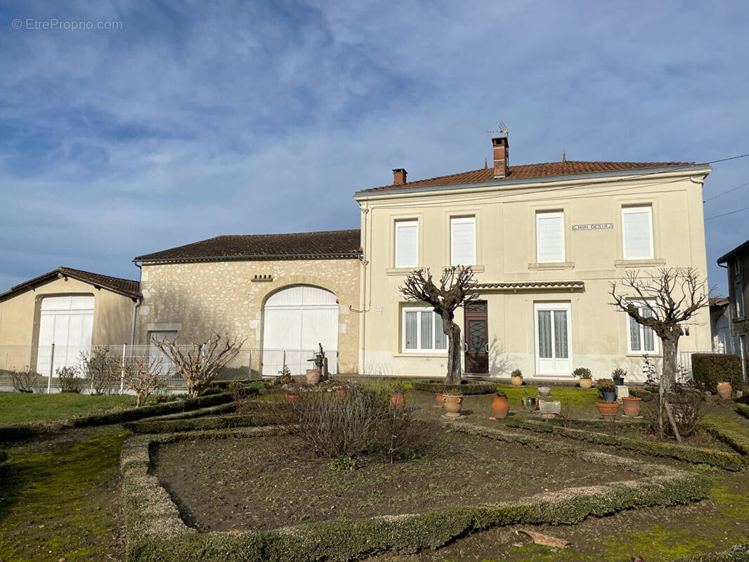 Maison à SAINT-ANTOINE-DE-BREUILH