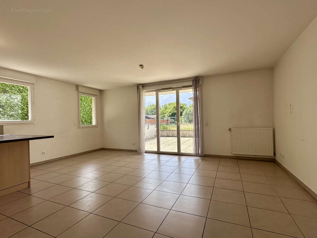 Appartement à SAINT-ISMIER