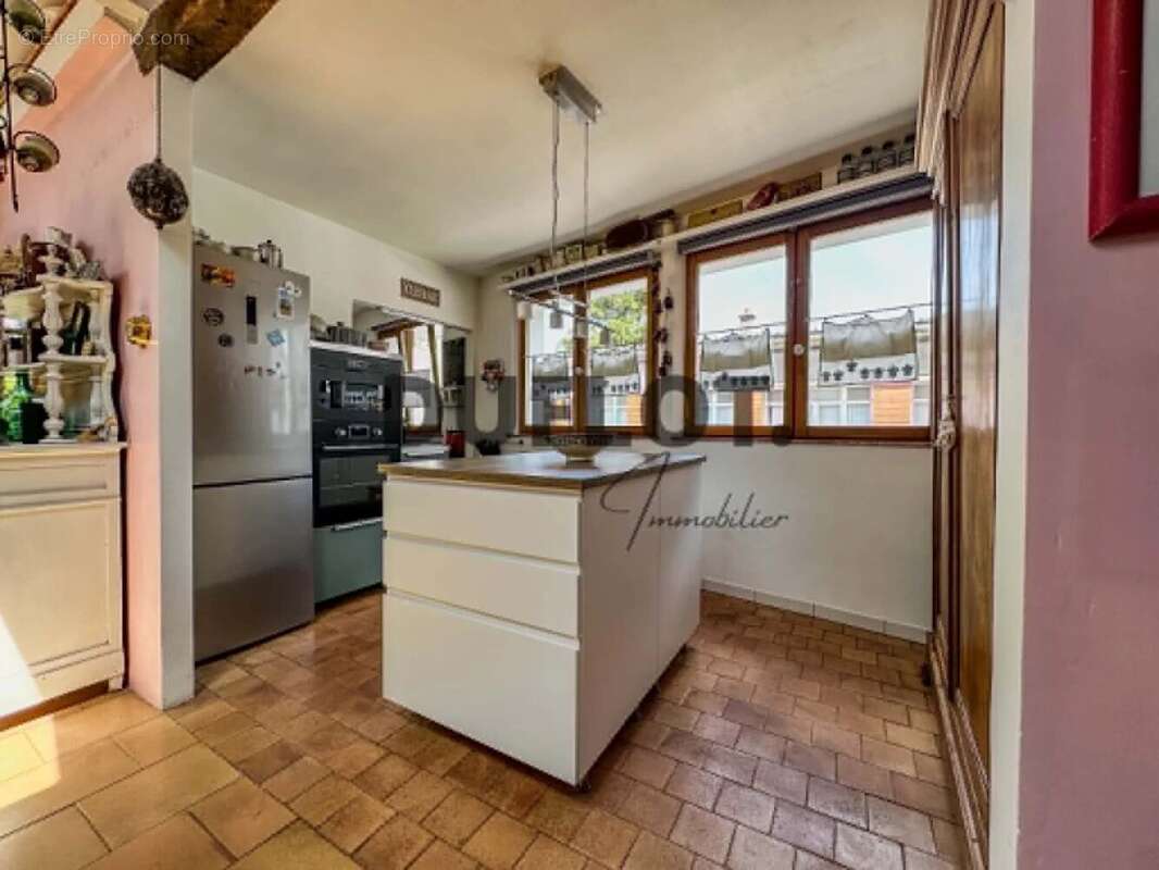Maison à FRUGES