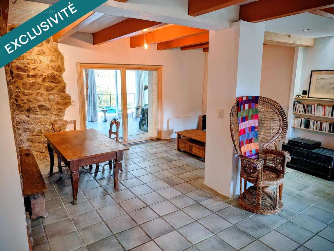 Photo 3 - Maison à SAINT-JULIEN-DU-GUA