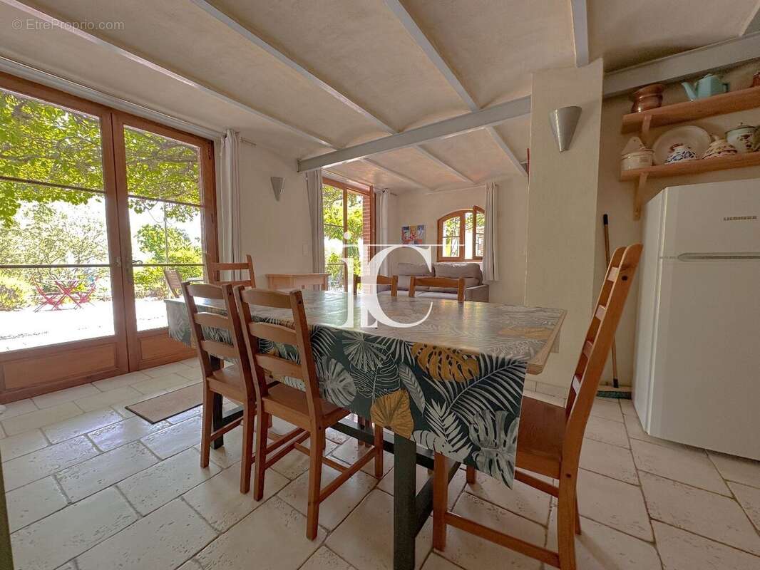 Maison à SAINT-PAUL-LE-JEUNE