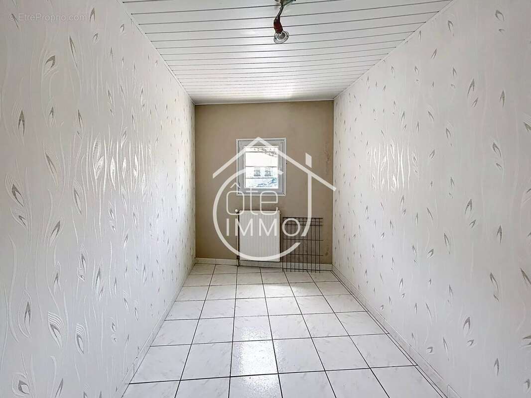 Castillon-la-Bataille : Maison plain pied avec jardin - photo 8