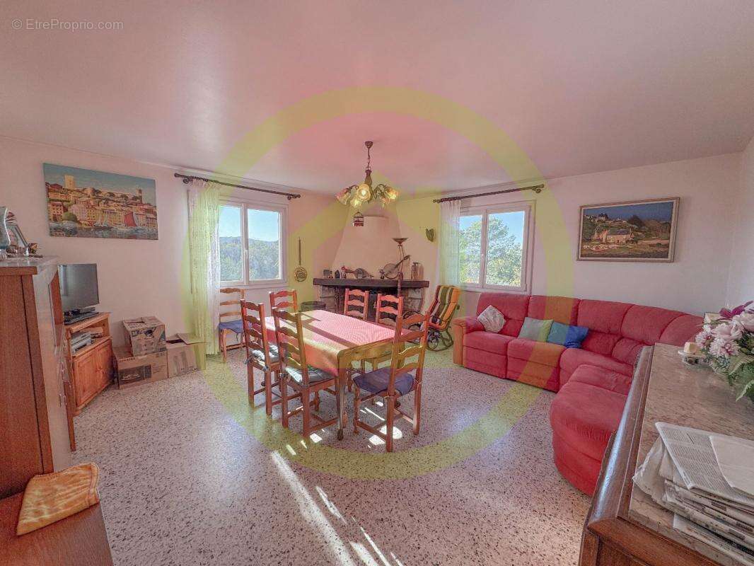 Maison à SAINT-PAUL-EN-FORET