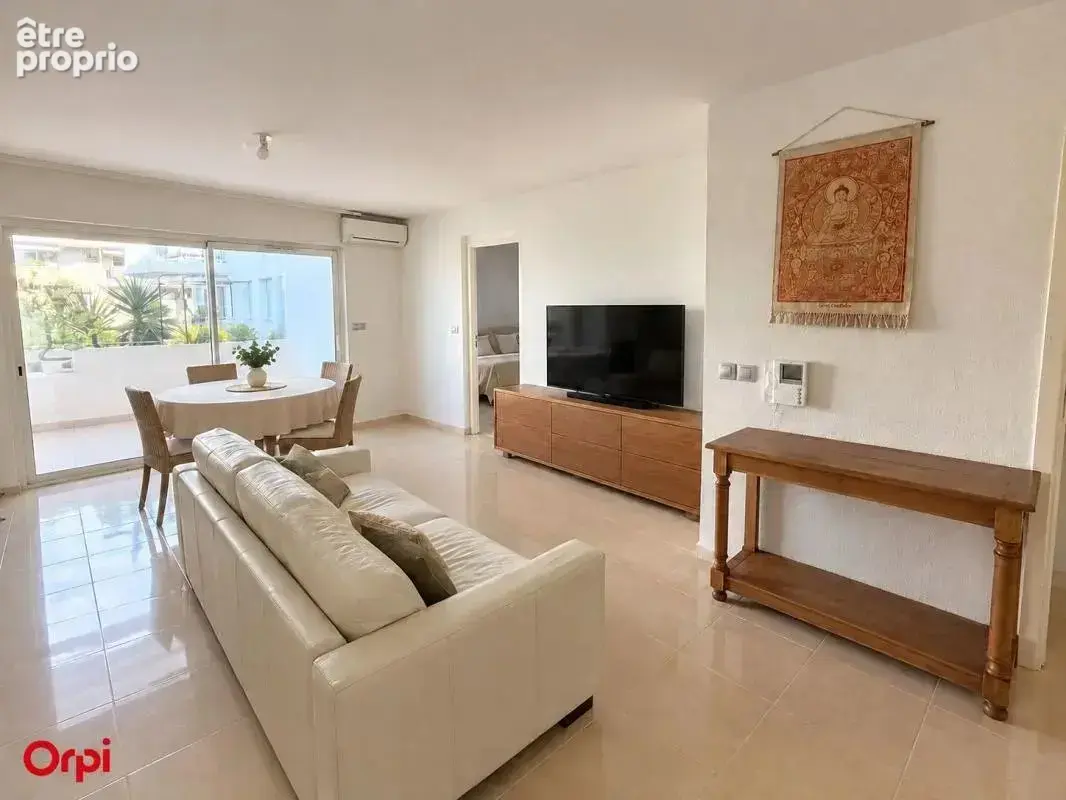 Appartement 2 pièces - Terrasse - 700 M BD DE LA CROISETTE - photo 1
