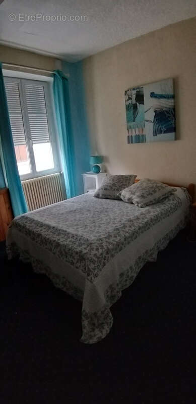 Commerce à SAINT-GAULTIER