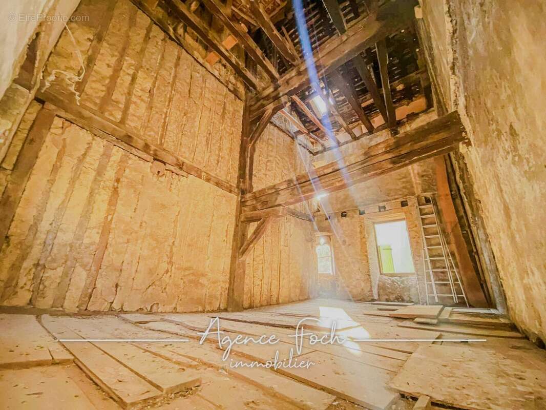 Maison à TRIE-SUR-BAISE