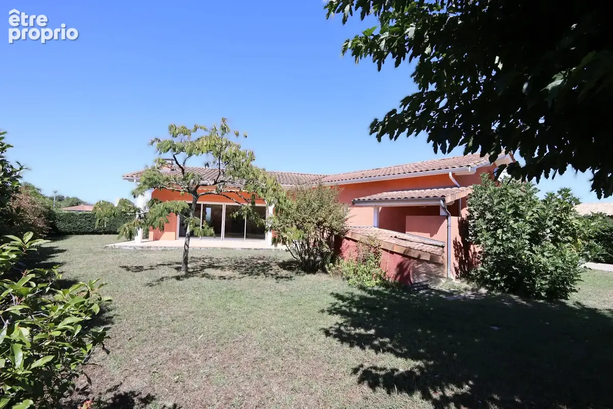 Maison à LE PORGE