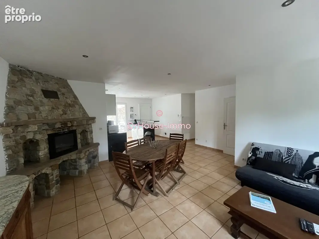 Maison 8 pièces 170 m² à vendre à Le Thoronet (83340) - photo 9