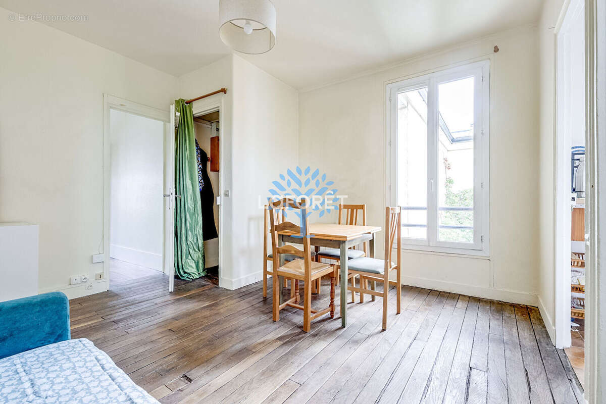 Appartement à PARIS-20E