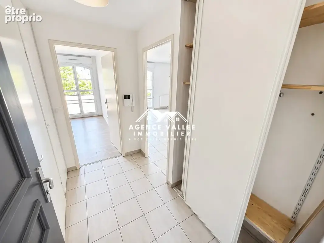 Appartement 43 m² à Saint-Germain-Les-Corbeil  - photo 5