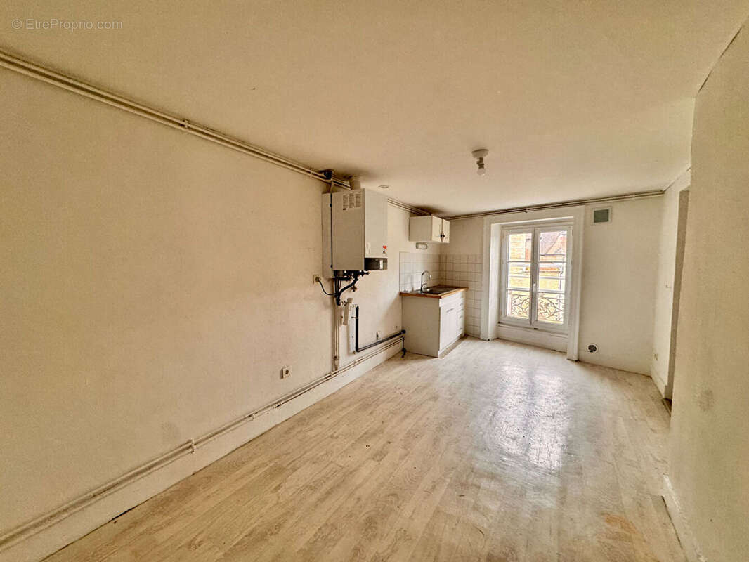Appartement à LONS-LE-SAUNIER