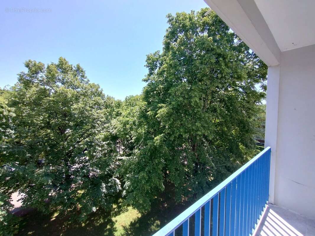 Appartement à AUBERGENVILLE