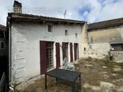 Appartement à BARBEZIEUX-SAINT-HILAIRE