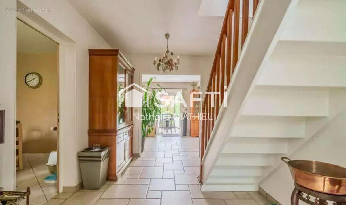 Photo 3 - Maison à MAGNY-LE-HONGRE