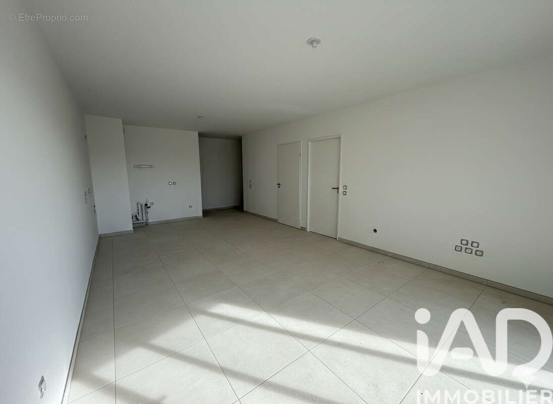 Appartement 85 m² à Valergues  - photo 3