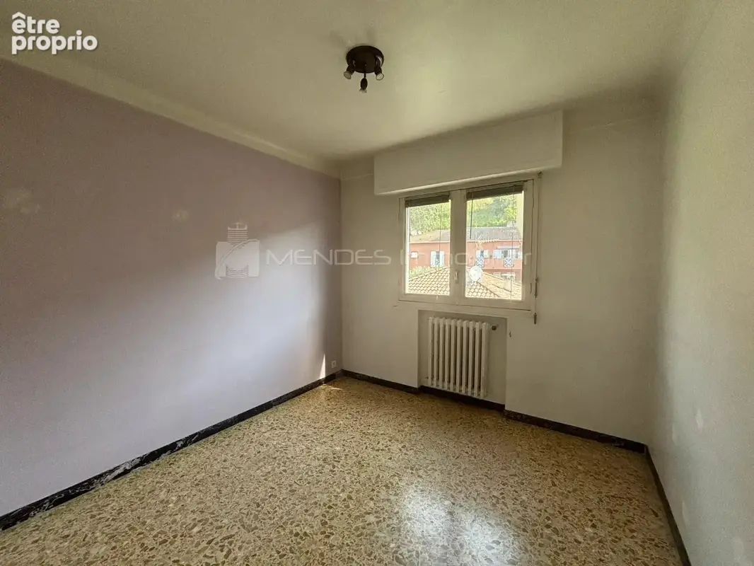 À vendre appartement trois pièces à contes - photo 5