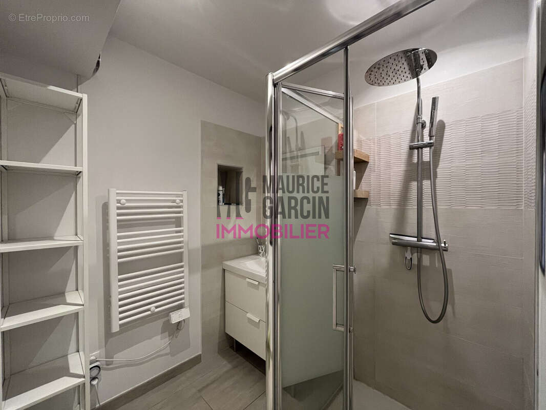 Appartement à L'ISLE-SUR-LA-SORGUE