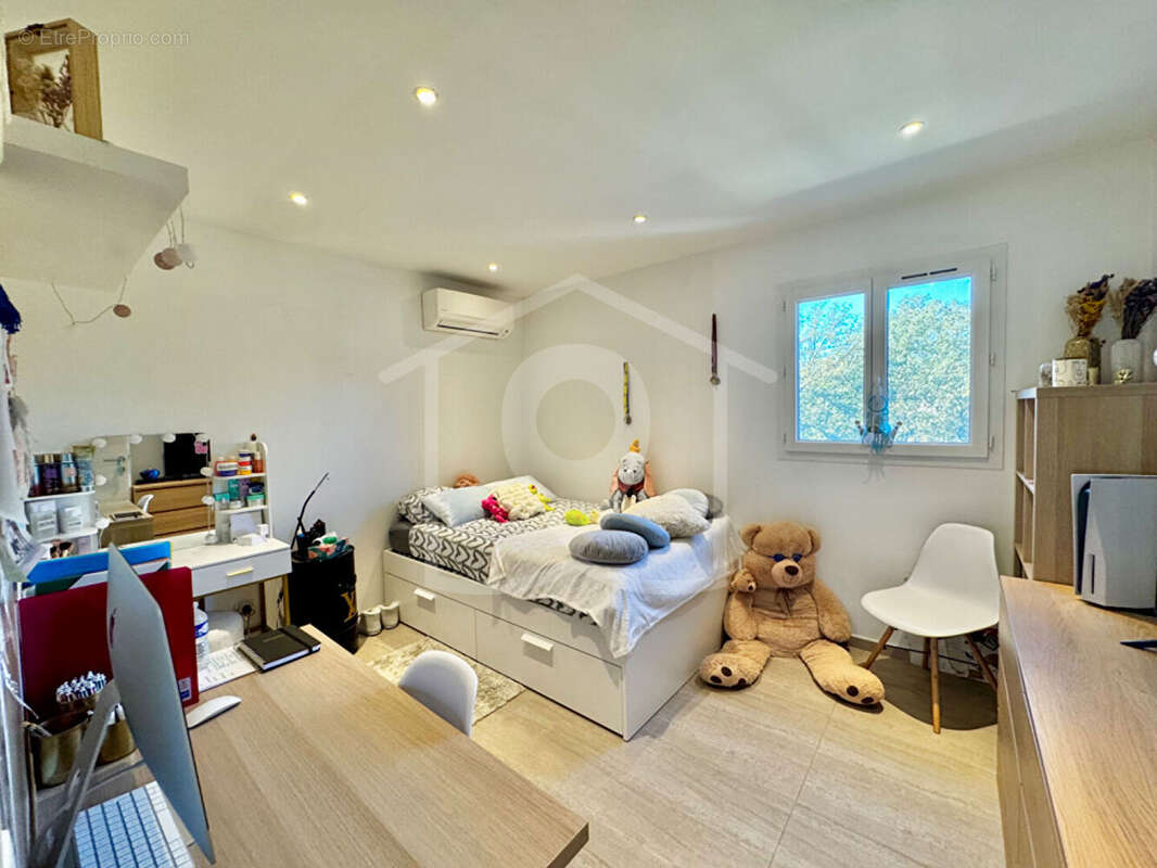 Maison à MONTAUROUX