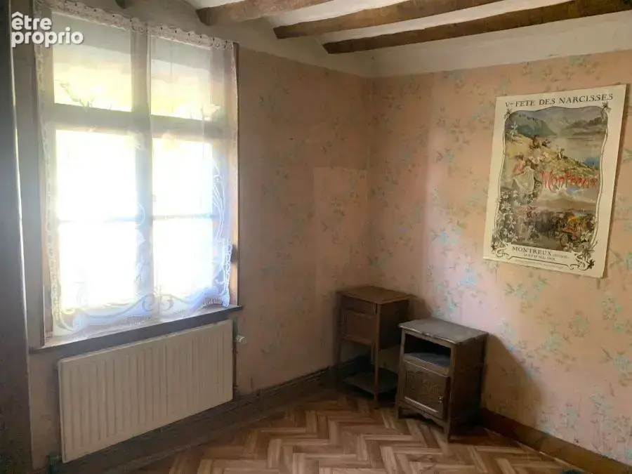 Centre du village, beau potentiel pour cette longère divisée en trois lots !! - photo 11