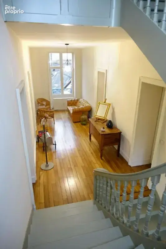Maison Bengy Sur Craon 7 pièce(s) 210 m2 avec dépendances entièrement rénovée - photo 10