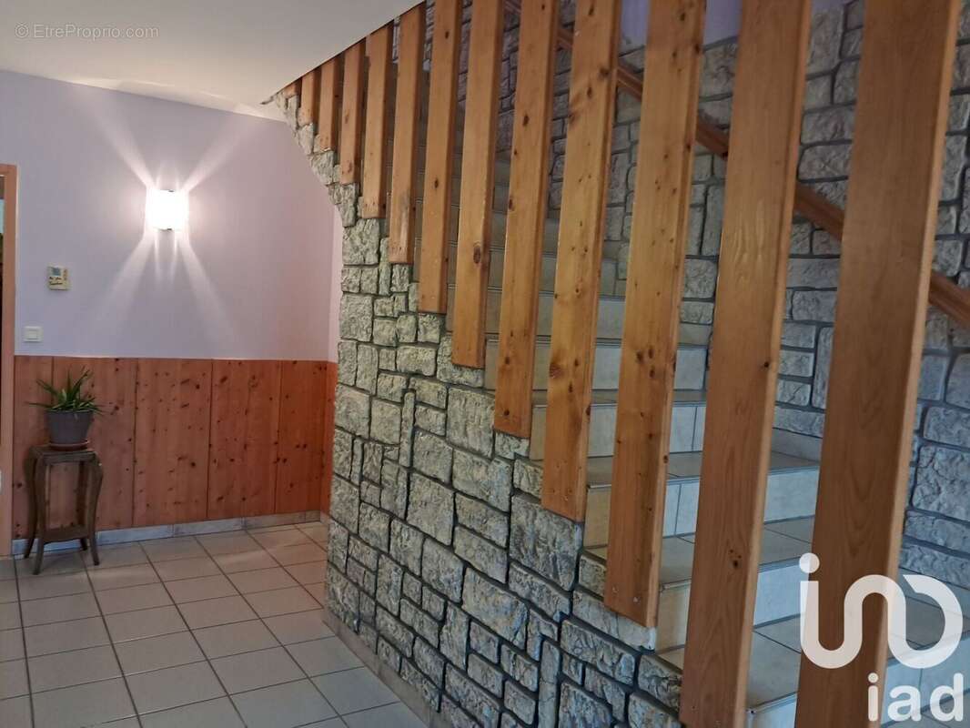 Photo 4 - Appartement à MONTROND