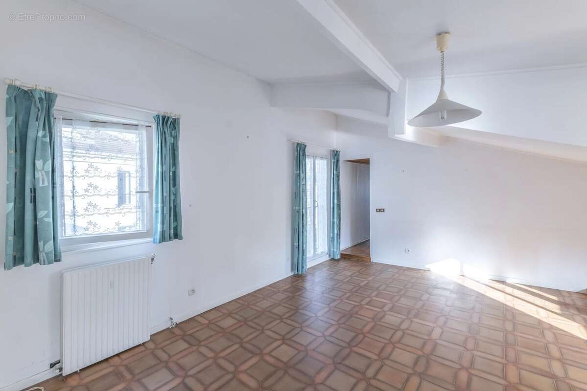 Appartement à CHAVILLE