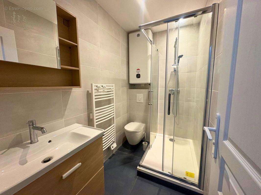 Commerce à VERSAILLES