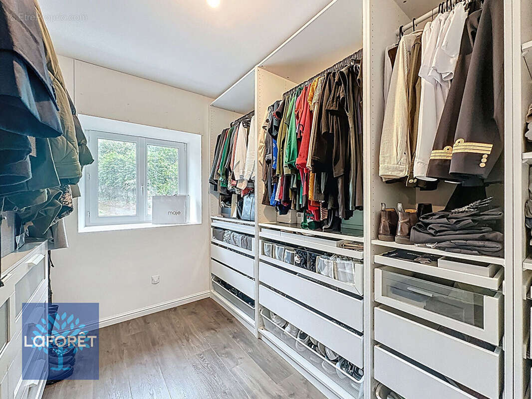 Maison à LA BAZOUGE-DU-DESERT