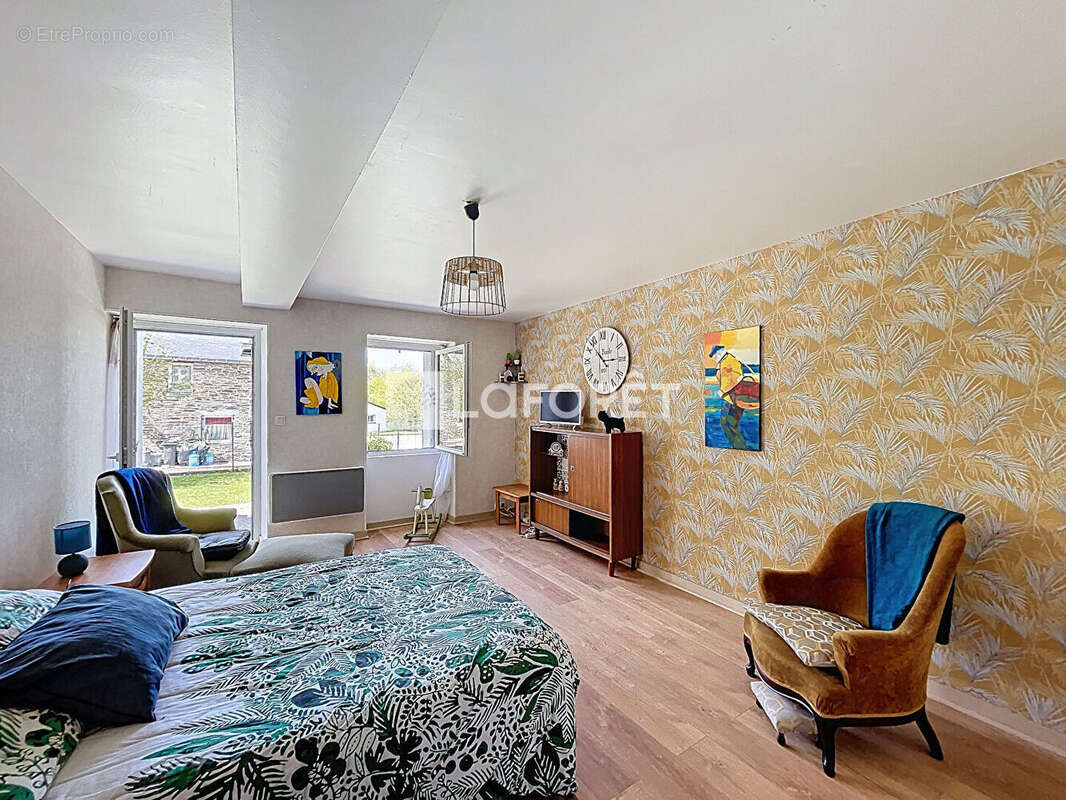 Maison à SIXT-SUR-AFF