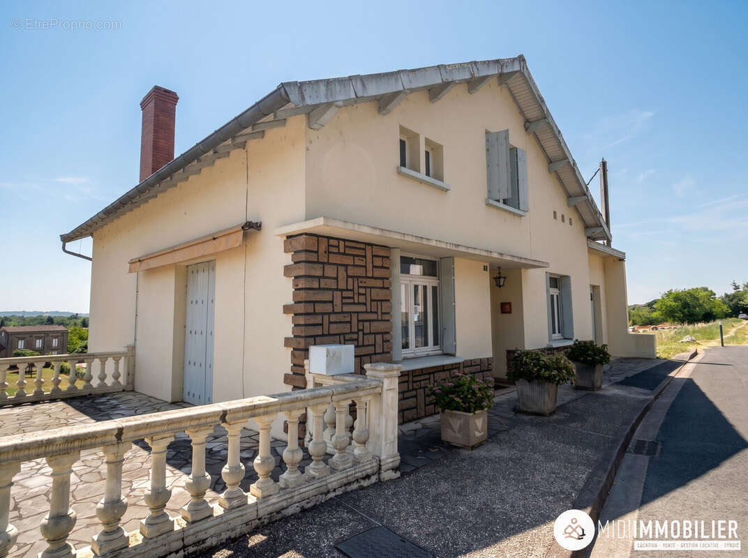 Maison à ARTHES