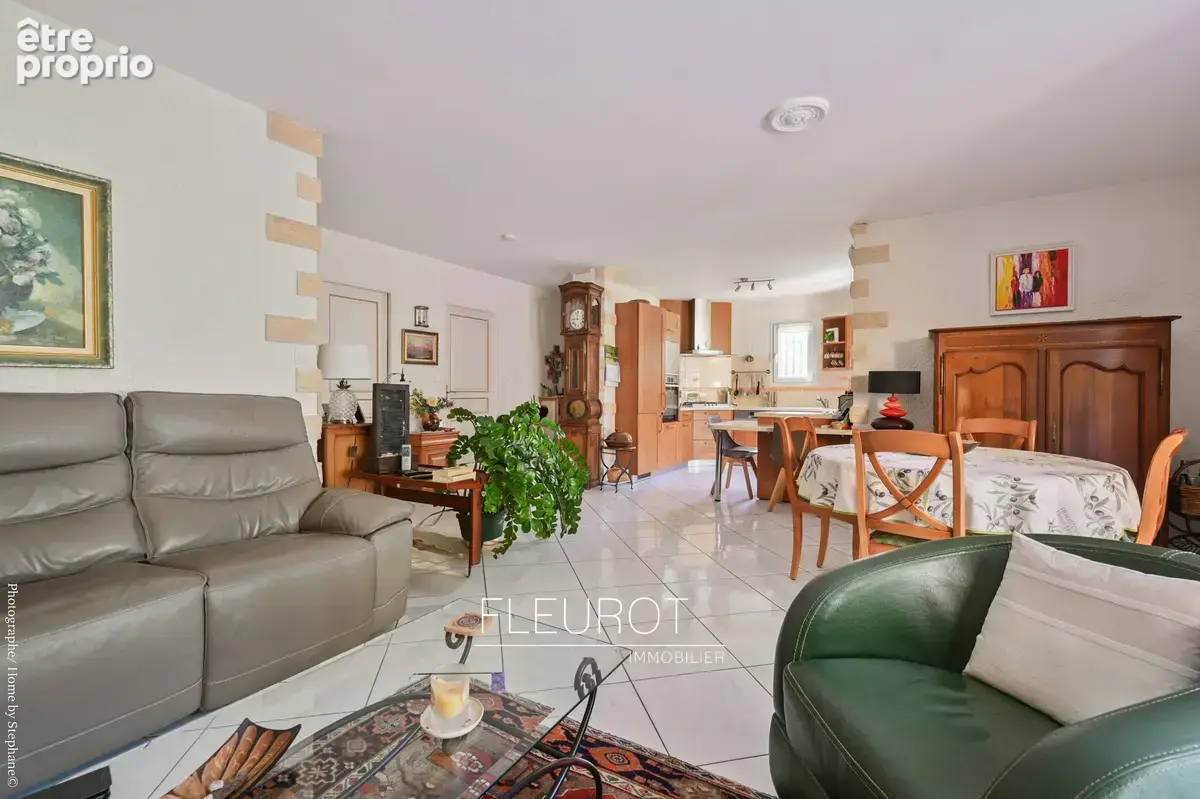 Appartement 4 pièces 90 m² à vendre à La Ciotat (13600) - photo 4