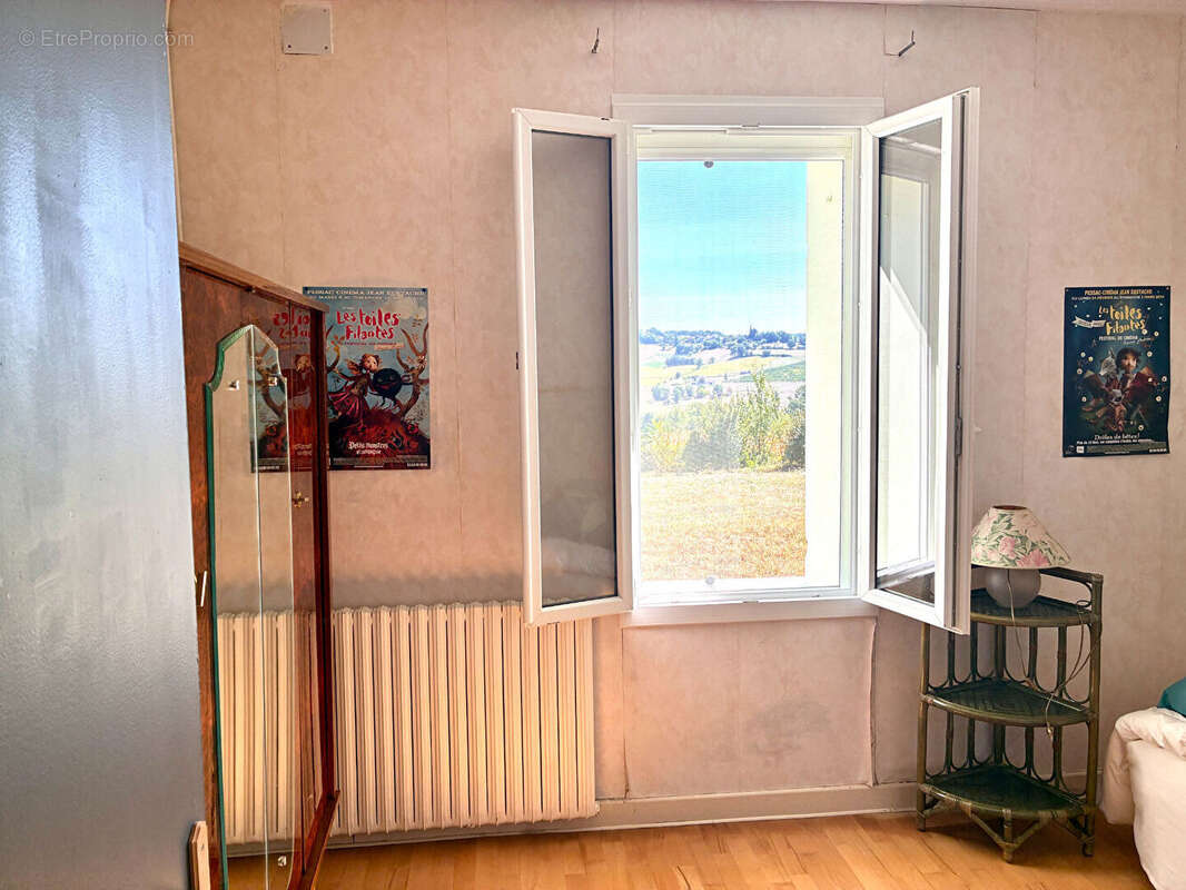 Maison à SAINTE-LIVRADE-SUR-LOT