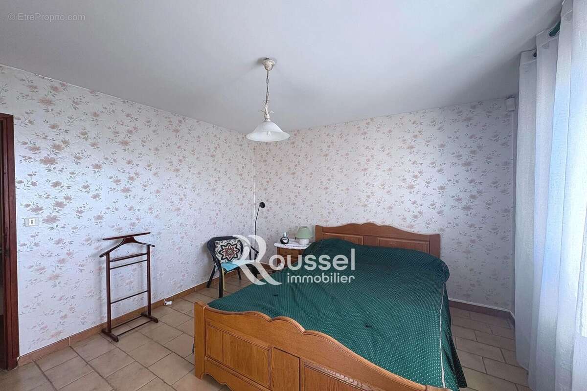 Maison à POUSSAN
