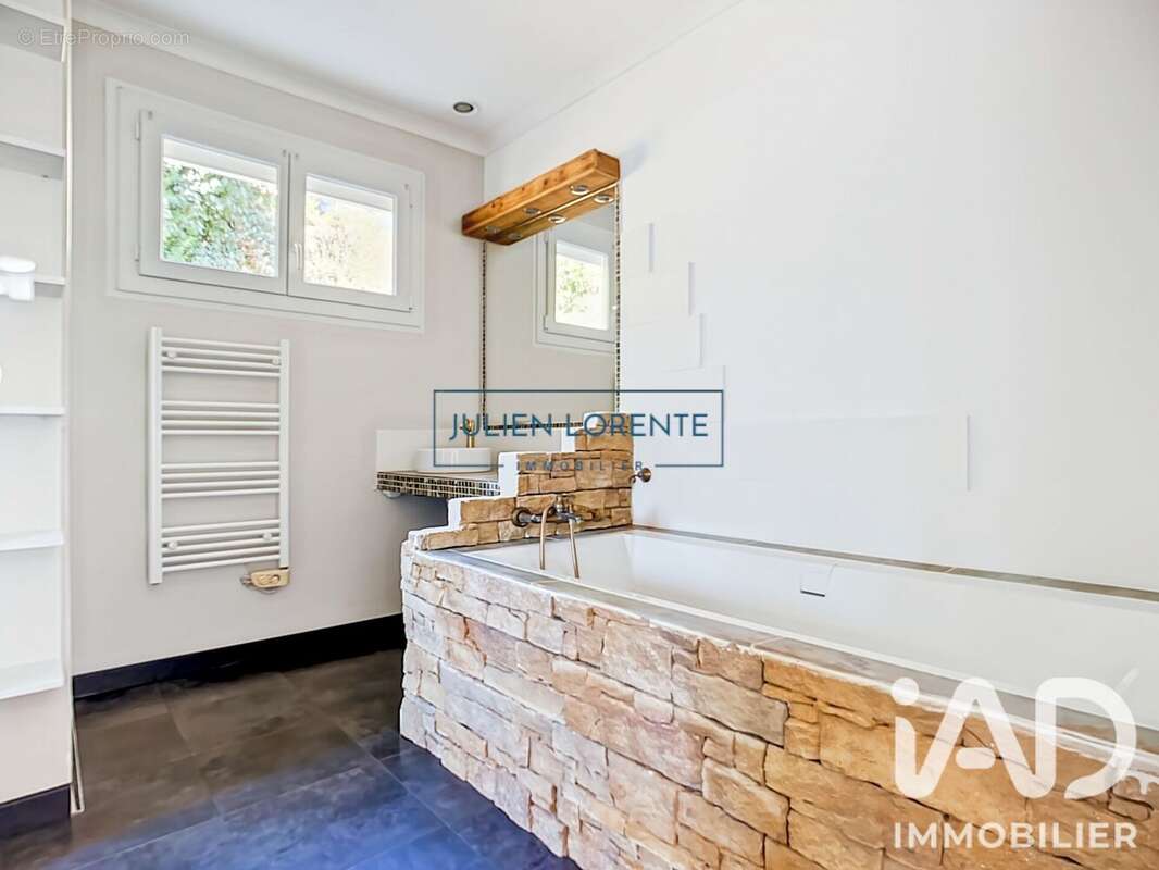 Maison 87 m² à Pierrerue  - photo 9