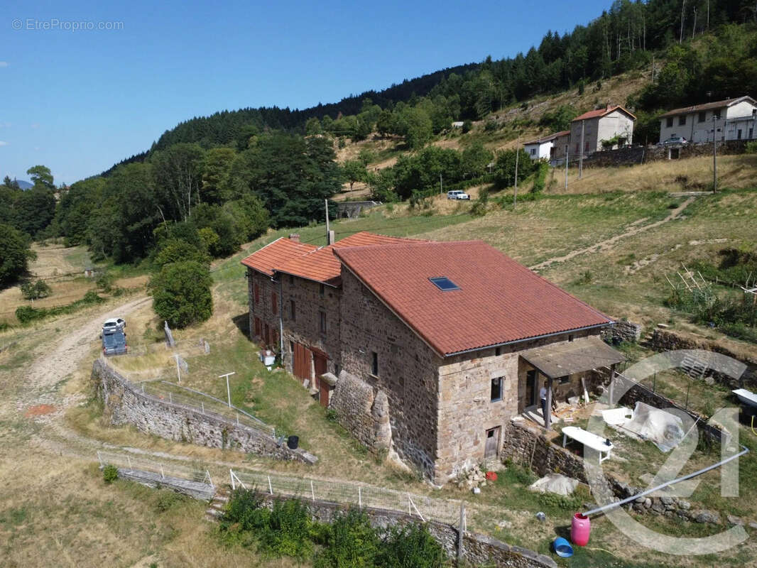 Maison 150 m² à Vocance  - photo 3