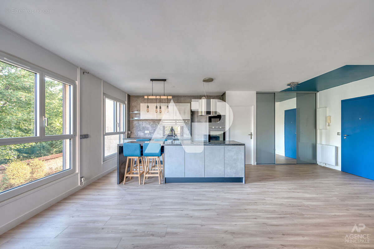 Appartement à RUEIL-MALMAISON