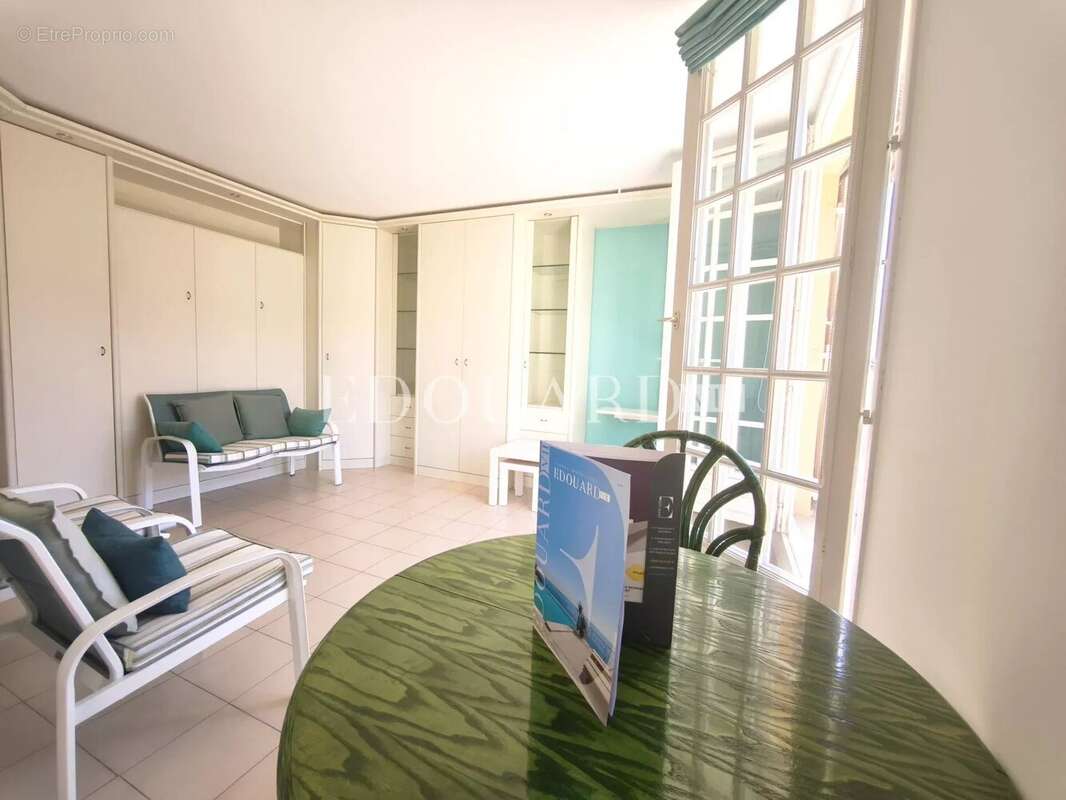 Appartement à MENTON