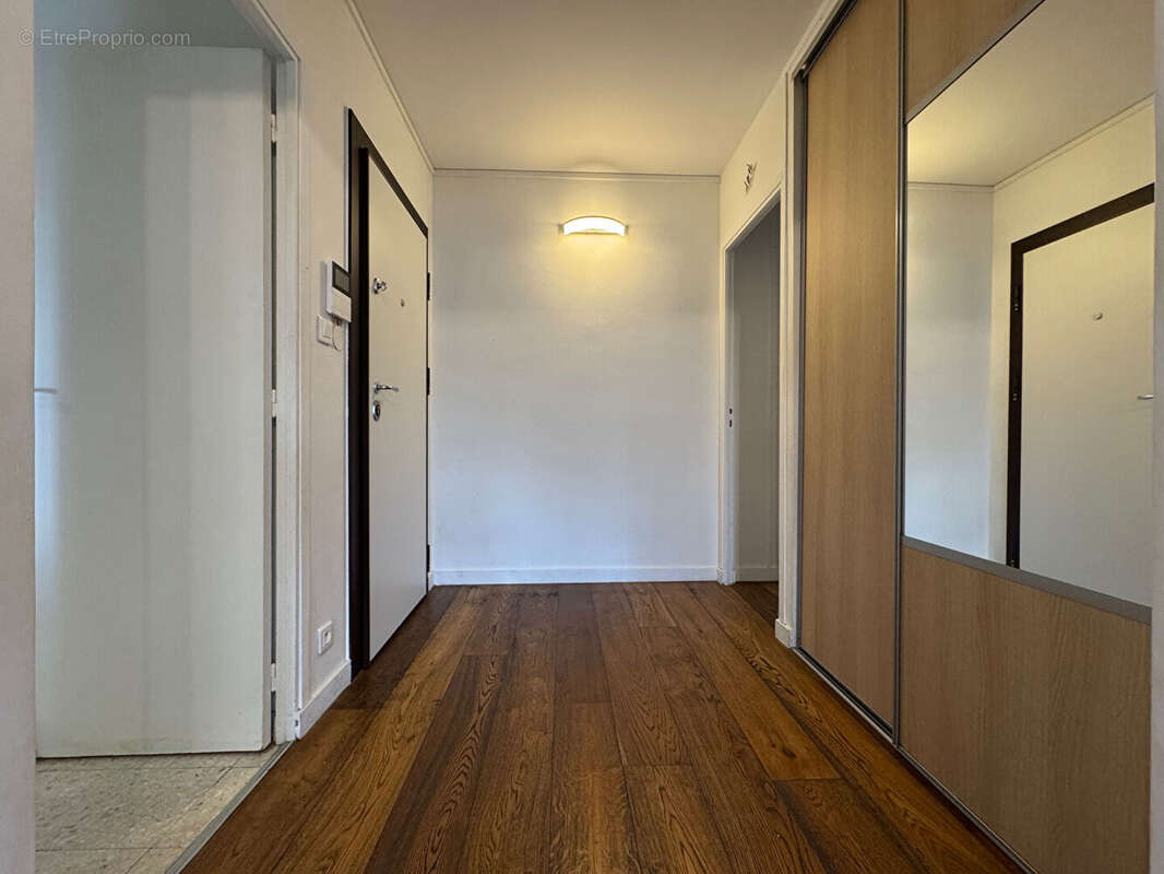 Appartement à MARSEILLE-12E