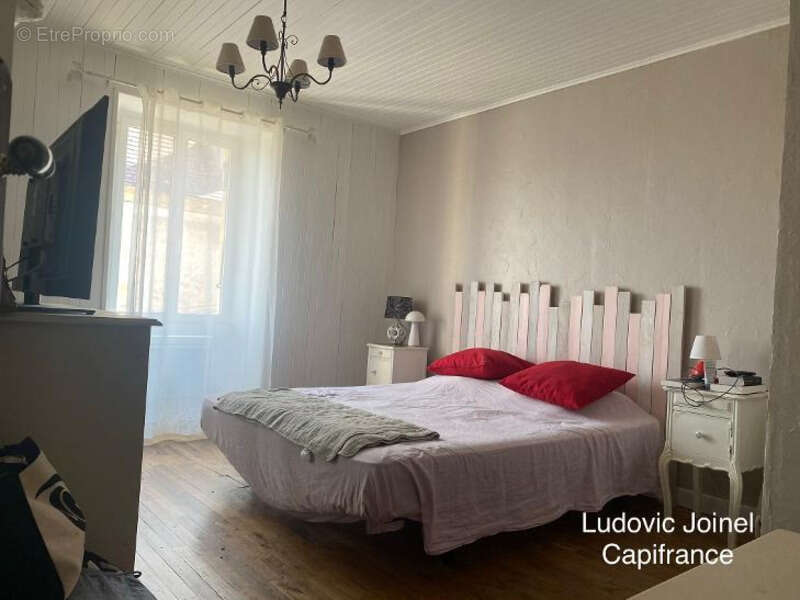 Maison de caractère 145m2 à vendre 5 pièces SAINT SULPICE D'EXCIDEUIL (24) - photo 8