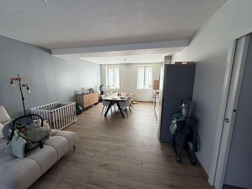 Maison à MONTCHANIN