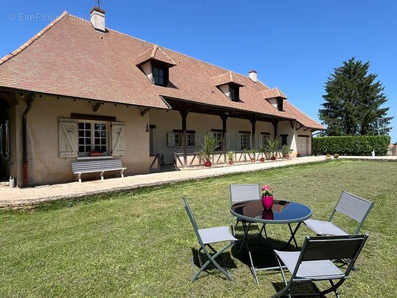 Maison à TOURNUS
