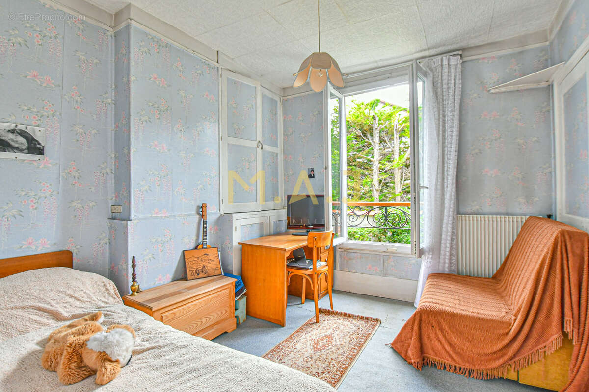 Maison à LE PERREUX-SUR-MARNE