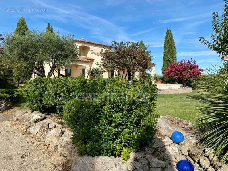 Maison à UZES