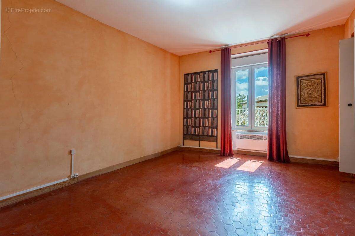 Maison à LEZIGNAN-CORBIERES