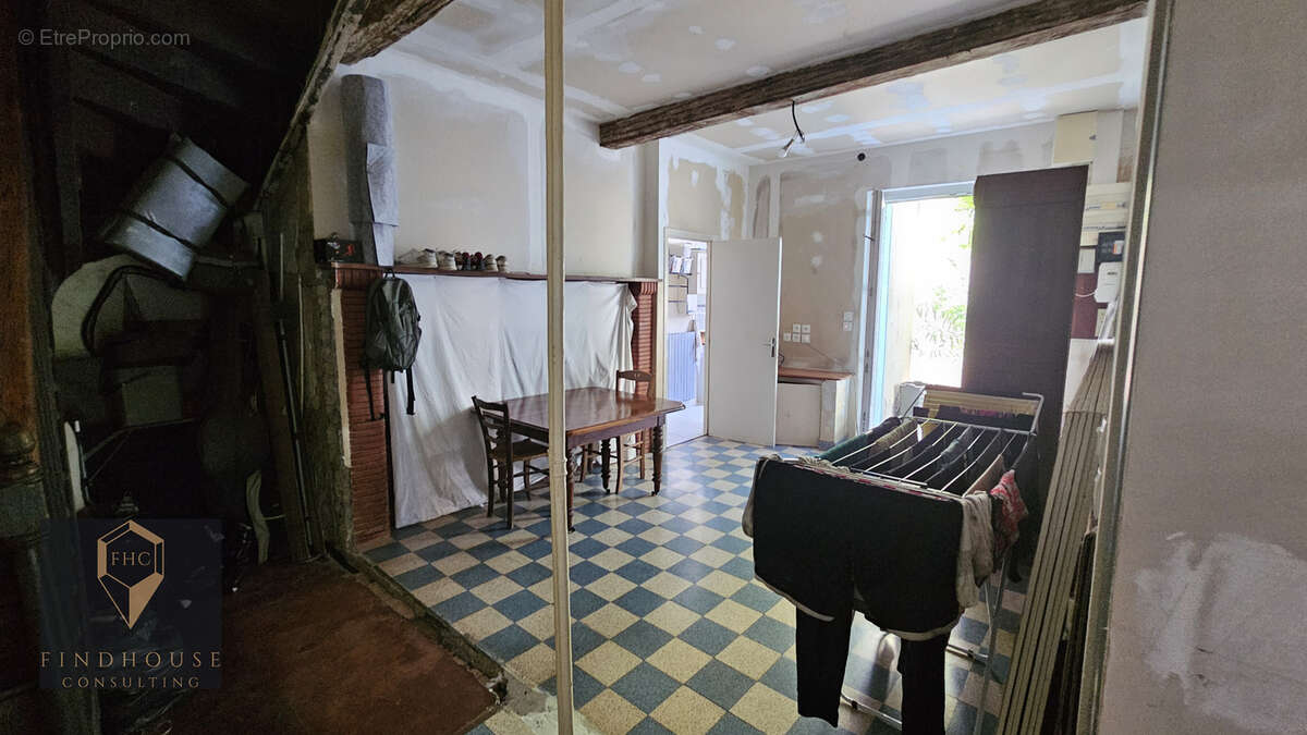 Maison à SARAMON