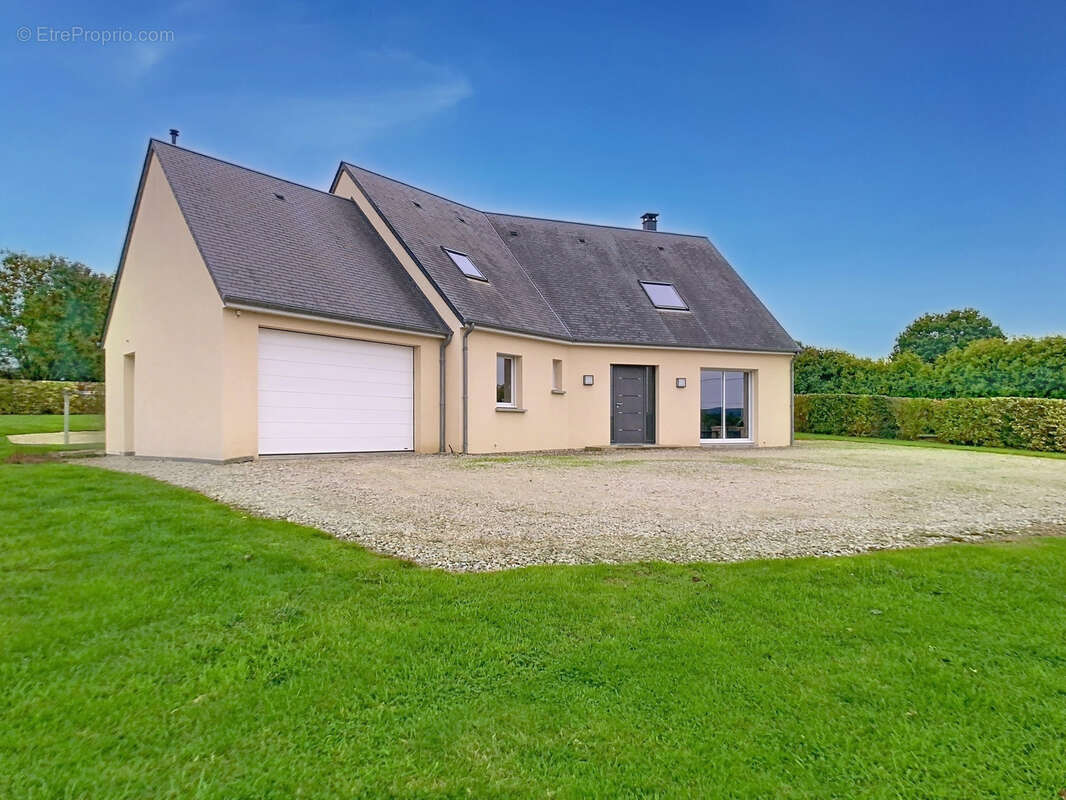 Maison à NEUFMESNIL